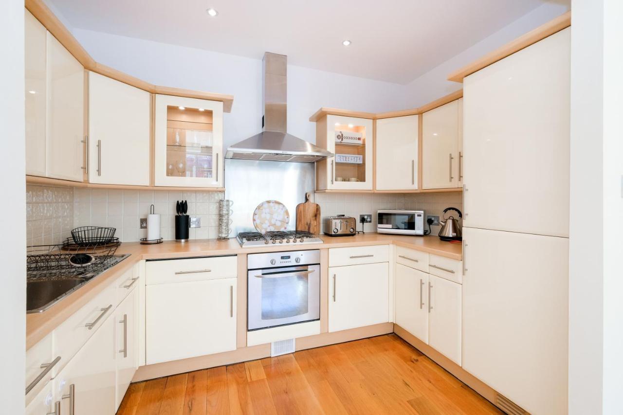 Appartement Lovely 2 Bed Flat In Canal Side Gated Development à Londres Extérieur photo